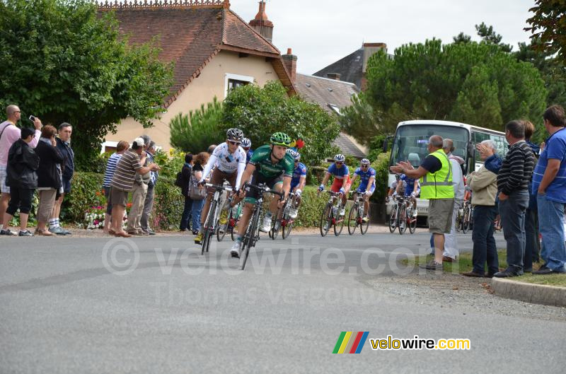 Le peloton à Mouhers