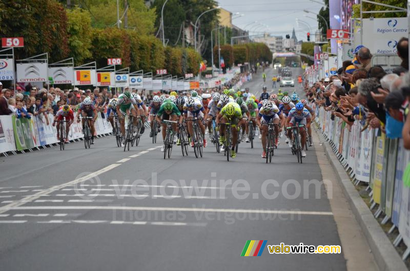 Francesco Chicchi still ahead of Bryan Coquard here