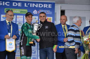 Bryan Coquard (Europcar) félicité par Laurent Jalabert (393x)