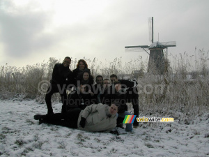 Rachid, Ludivine, Anne-Cécile, Bernard, Florent, Thomas, Fabian, Virginie & Stefan à Kinderdijk (381x)