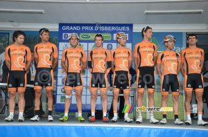 The Euskaltel-Euskadi team (509x)