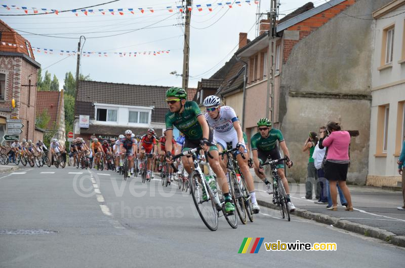 The peloton in Chocques