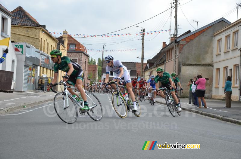 Perrig Quémeneur (Europcar) & Tom Stamsnijder (Argos) en tête du peloton