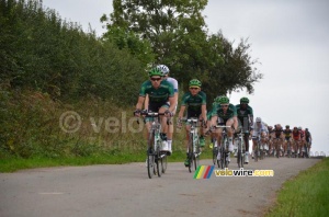 The Europcar team leading the peloton in Palfart (2) (223x)