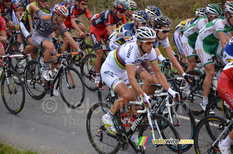 Philippe Gilbert (BMC Racing Team) vlakbij Enguinegatte