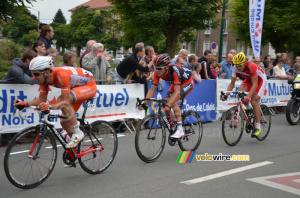 Another crossing of the finish in Isbergues by the leading trio (2) (359x)