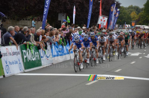 The peloton getting closer thanks to FDJ.fr (401x)