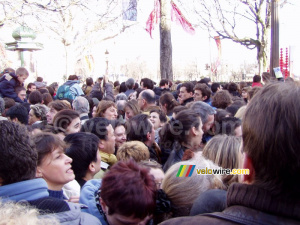 Une partie de la foule (208x)
