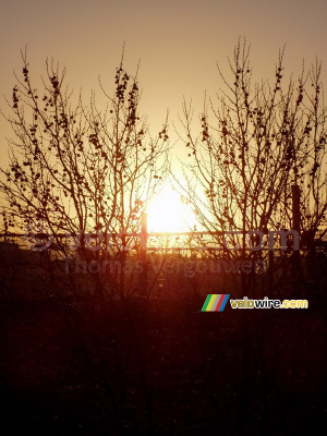 The rising sun (243x)