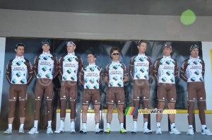The AG2R La Mondiale team (263x)