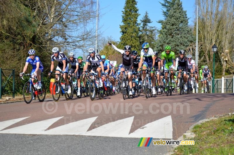 The peloton in Clairefontaine-en-Yvelines