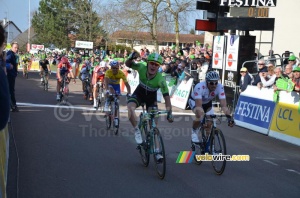 Moreno Hofland (Belkin) wins the stage (314x)
