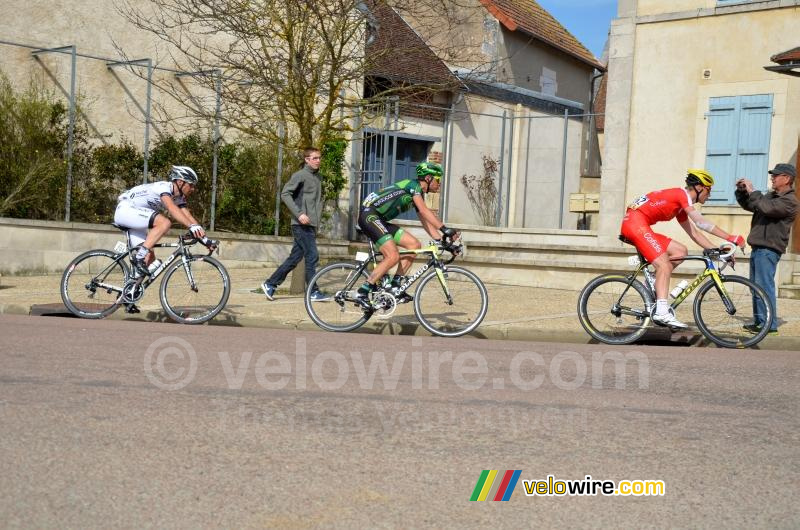 Julien Fouchard, Perrig Qumeneur & Romain Feillu in Bouhy (2)