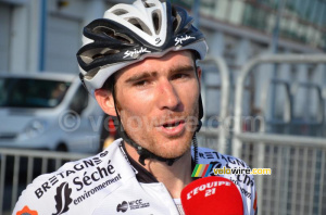 Romain Feillu (Bretagne-Séché) répond aux questions de L'Equipe 21 (487x)