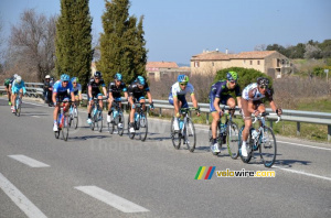 Un peloton scindé près de Baumettes (2) (353x)