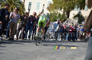 Alessandro De Marchi (Cannondale) has a hard time following Chavanel (261x)