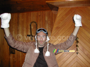 Bernard dressed up like ... (192x)