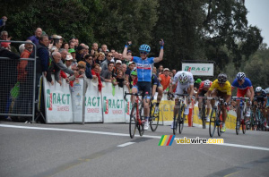 Tom-Jelte Slagter (Garmin-Sharp) remporte la 7ème étape (555x)