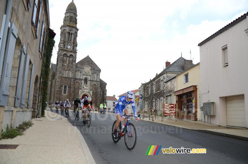 The breakaway at the church of Saint-Fiacre (2)