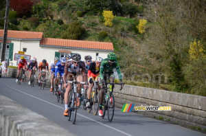 Le groupe de tête dans le 9ème tour (544x)