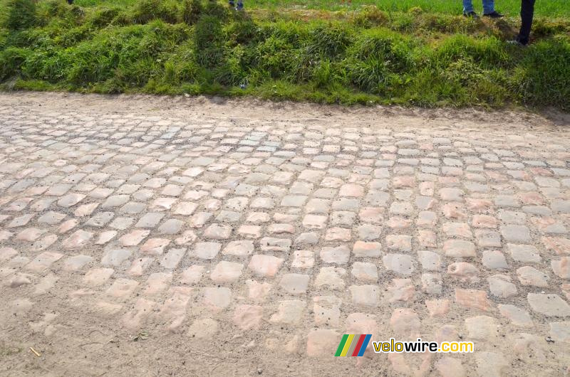 The cobble stones between Solesmes and Haussy