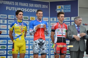 Yann Guyot (Armée de Terre) happy with his champion's jersey (288x)
