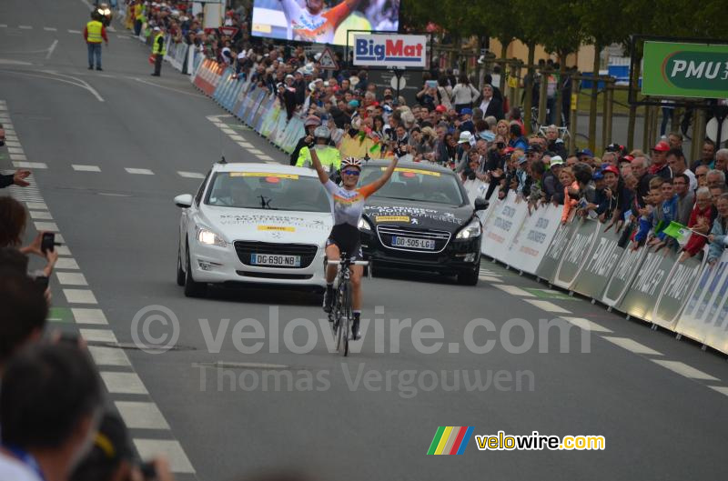 Pauline Ferrand Prevot (Rabo Liv) op weg naar de overwinning