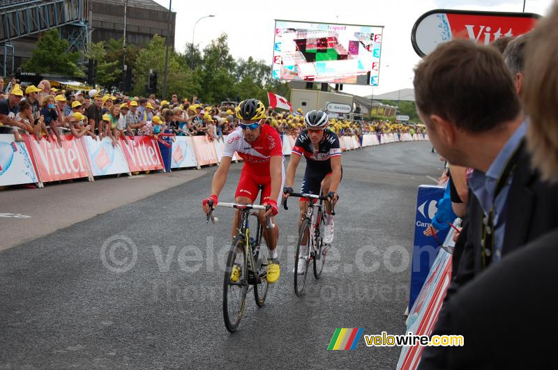 Egoitz Garcia (Cofidis) & Sylvain Chavanel (IAM)