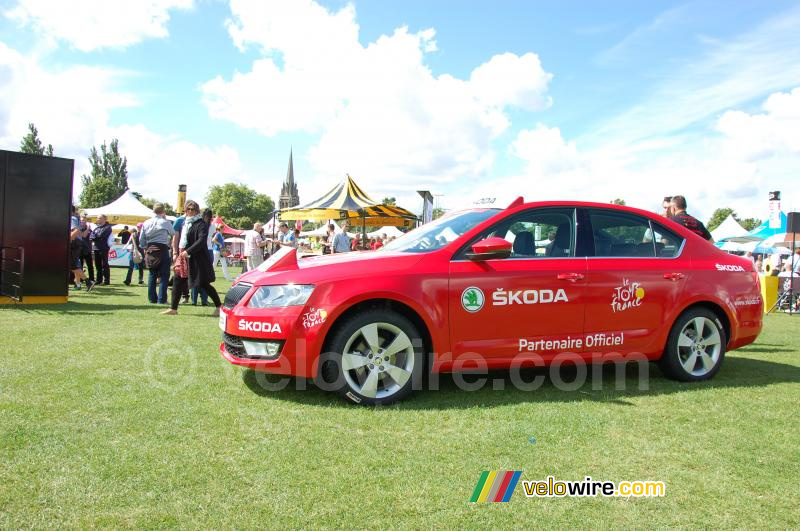 La voiture officielle dans la ville de Cambridge