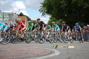 Le peloton prend le depart (3) (548x)