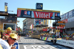 The finish line in Saint-Etienne (464x)