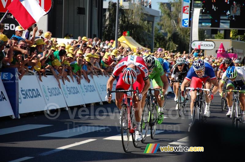 Alexander Kristoff (Katusha) on his way to victory (2)