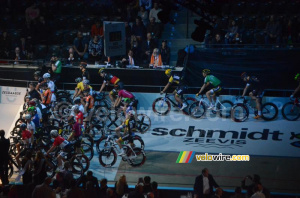 The duos go to the start at the first of the 6 Days of Rotterdam (539x)