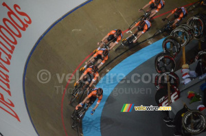 L'équipe Roompot déjà en piste (3) (488x)