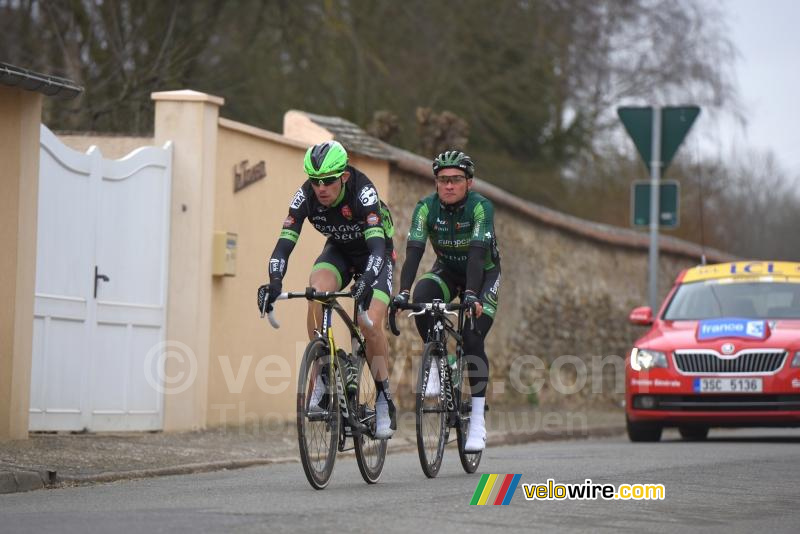 Anthony Delaplace (Bretagne-Séché) & Thomas Voeckler (Europcar) in de kopgroep (2)