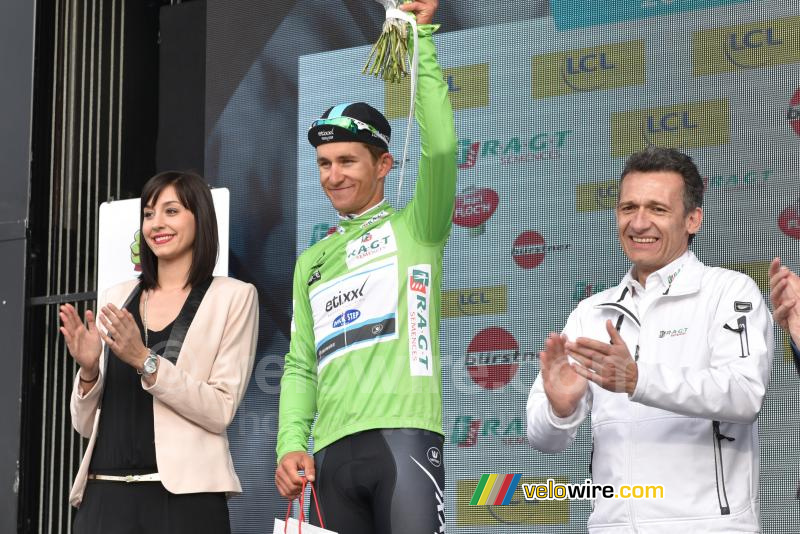 Michal Kwiatkowski (Etixx-QuickStep) in the green jersey