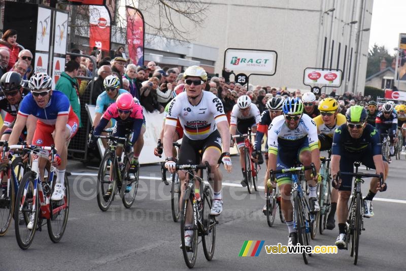 André Greipel (Lotto-Soudal) remporte l'étape à Saint-Amand-Montrond (2)