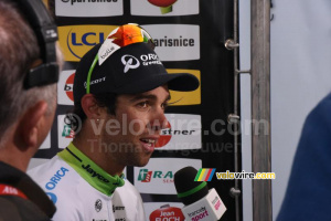 Michael Matthews (Orica-GreenEDGE) giving an interview to France TV (515x)