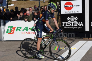 Jon Izaguirre (Movistar), at the finish (371x)