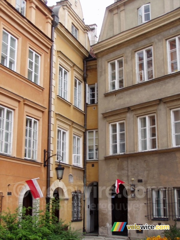 Het kleinste huis van Warschau: één deur breed