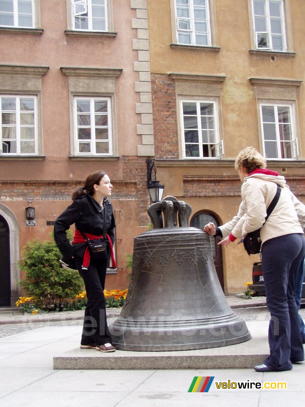 Kanonia plein in Warschau: Ninie & Bocco