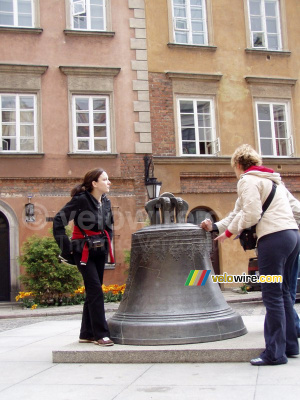 Kanonia Square in Warsaw: Ninie & Bocco (511x)