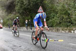 Anthony Roux (FDJ) passed Roy Curvers (509x)