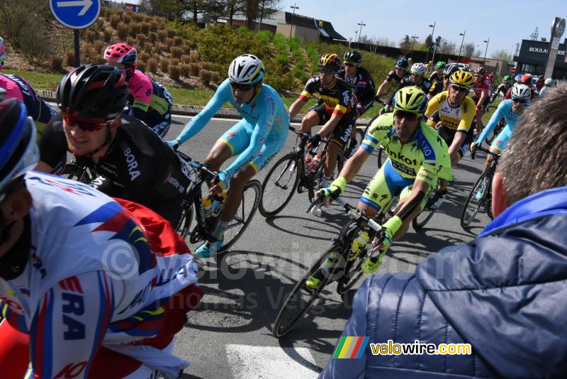 Het peloton in Saint-Quentin