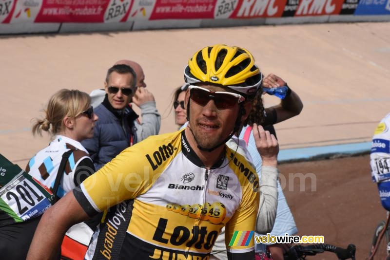 Maarten Tjallingii (LottoNL-Jumbo) getekend door Parijs-Roubaix