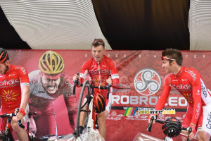 Steve Chainel (Cofidis) fait le show à la présentation des équipes (652x)