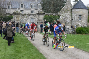 Le groupe de chasse au château de Kerouartz (510x)