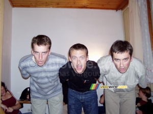 Krzysziek, Florent and Maciek ready to jump on their skis (523x)