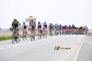 Le peloton à Gérainville (575x)
