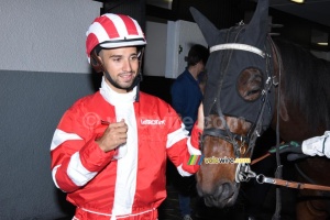 Nacer Bouhanni with his horse (388x)